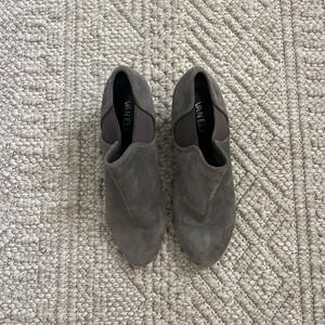 Vaneli Womens Grey Suede Ankle Boots Block Heel Booties Size 7.5 M